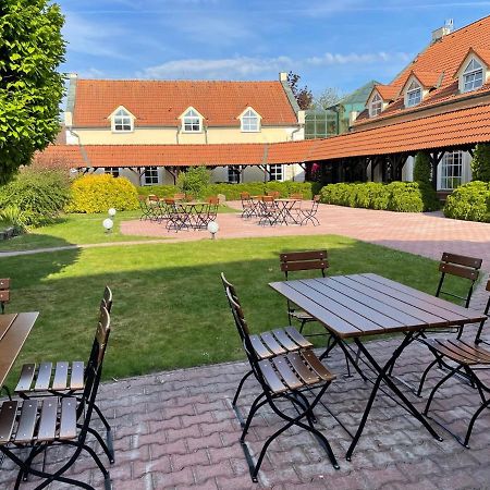 Hotel Bechneruv Statek Lány Zewnętrze zdjęcie