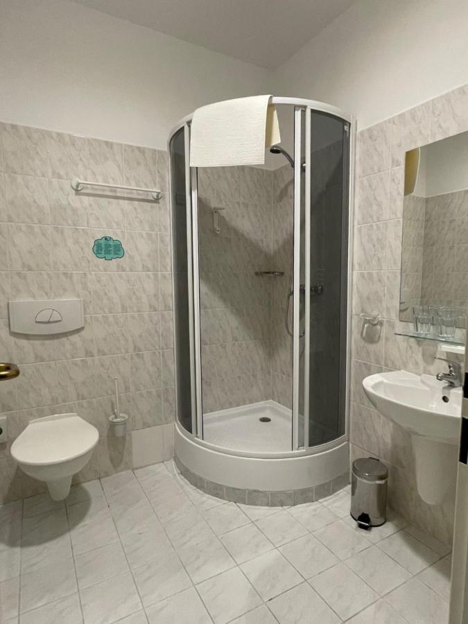 Hotel Bechneruv Statek Lány Zewnętrze zdjęcie