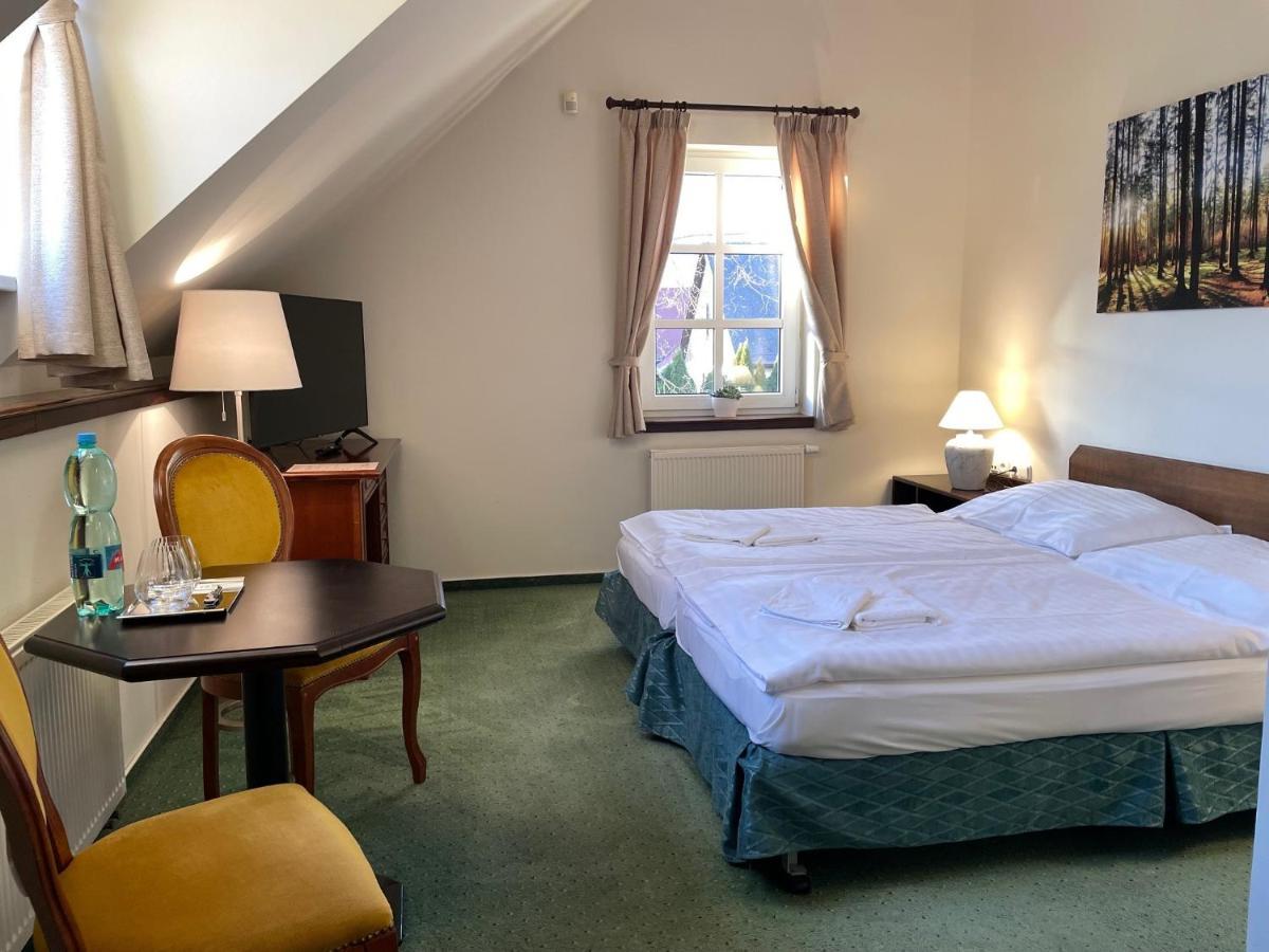 Hotel Bechneruv Statek Lány Zewnętrze zdjęcie