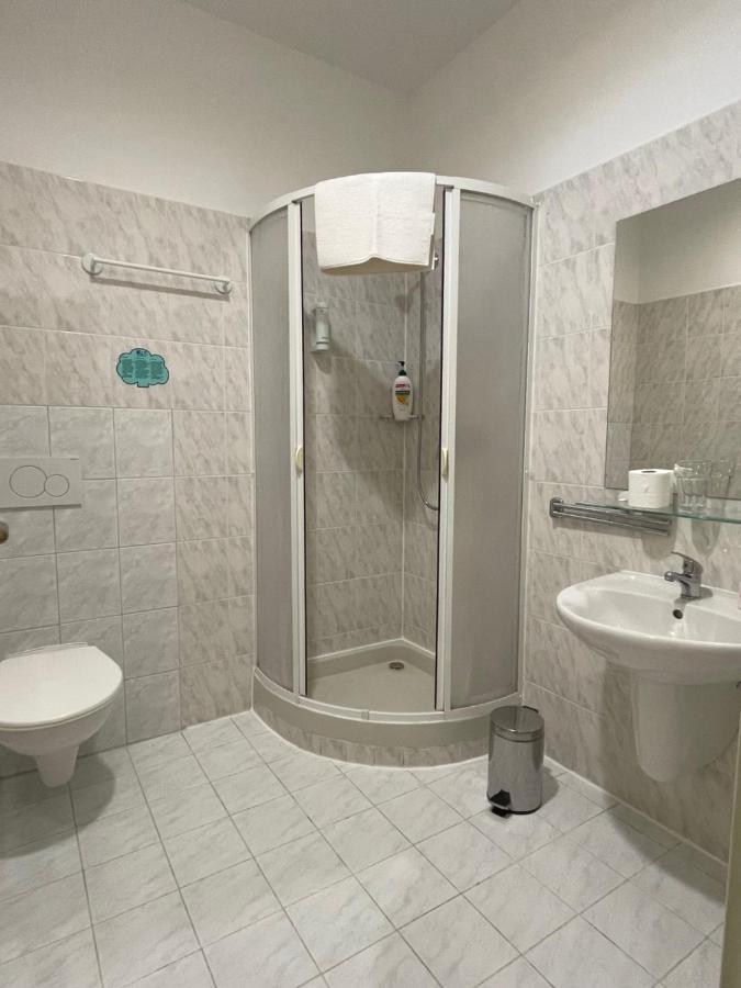 Hotel Bechneruv Statek Lány Zewnętrze zdjęcie